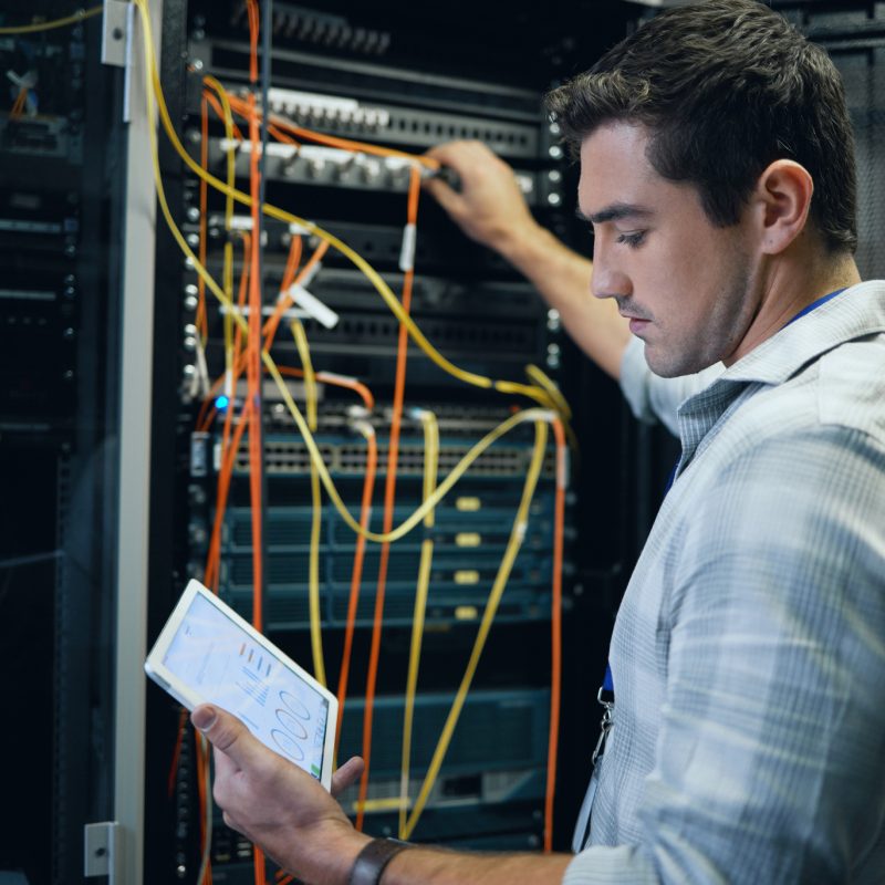 in House it vs. outsourced it support